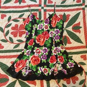 Victoria’s Secret gold label slip